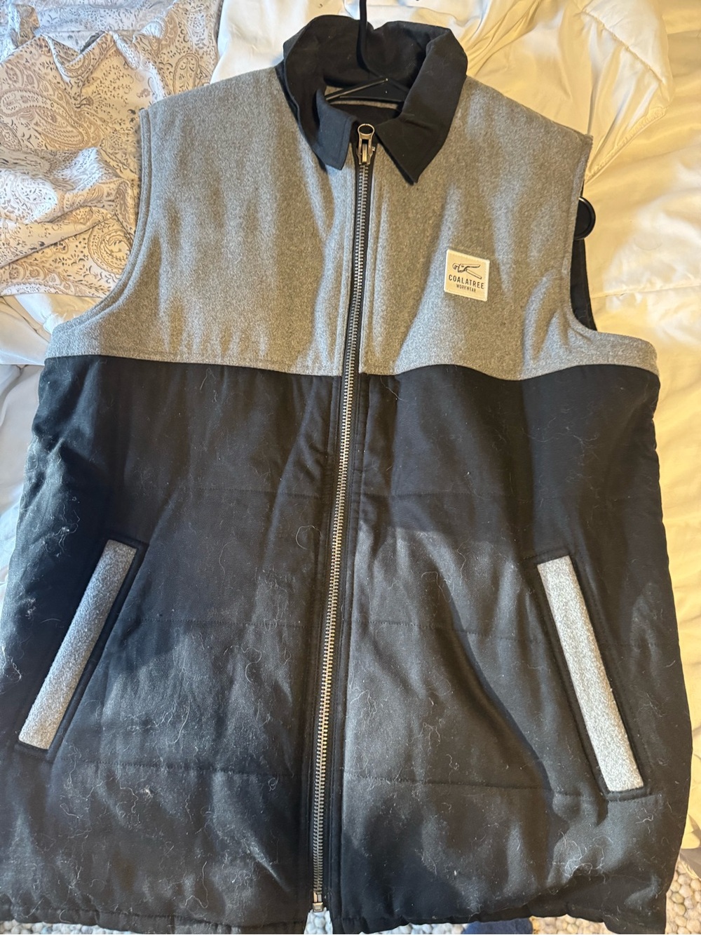Coalatree Men's Two-Tone Black & Gray Vest Jacket